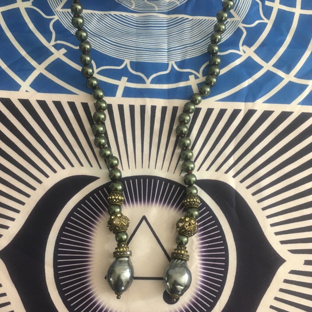 Heidi Daus Swarovski Dyed Tahitian Pearl Scarf - Picture 13 of 13